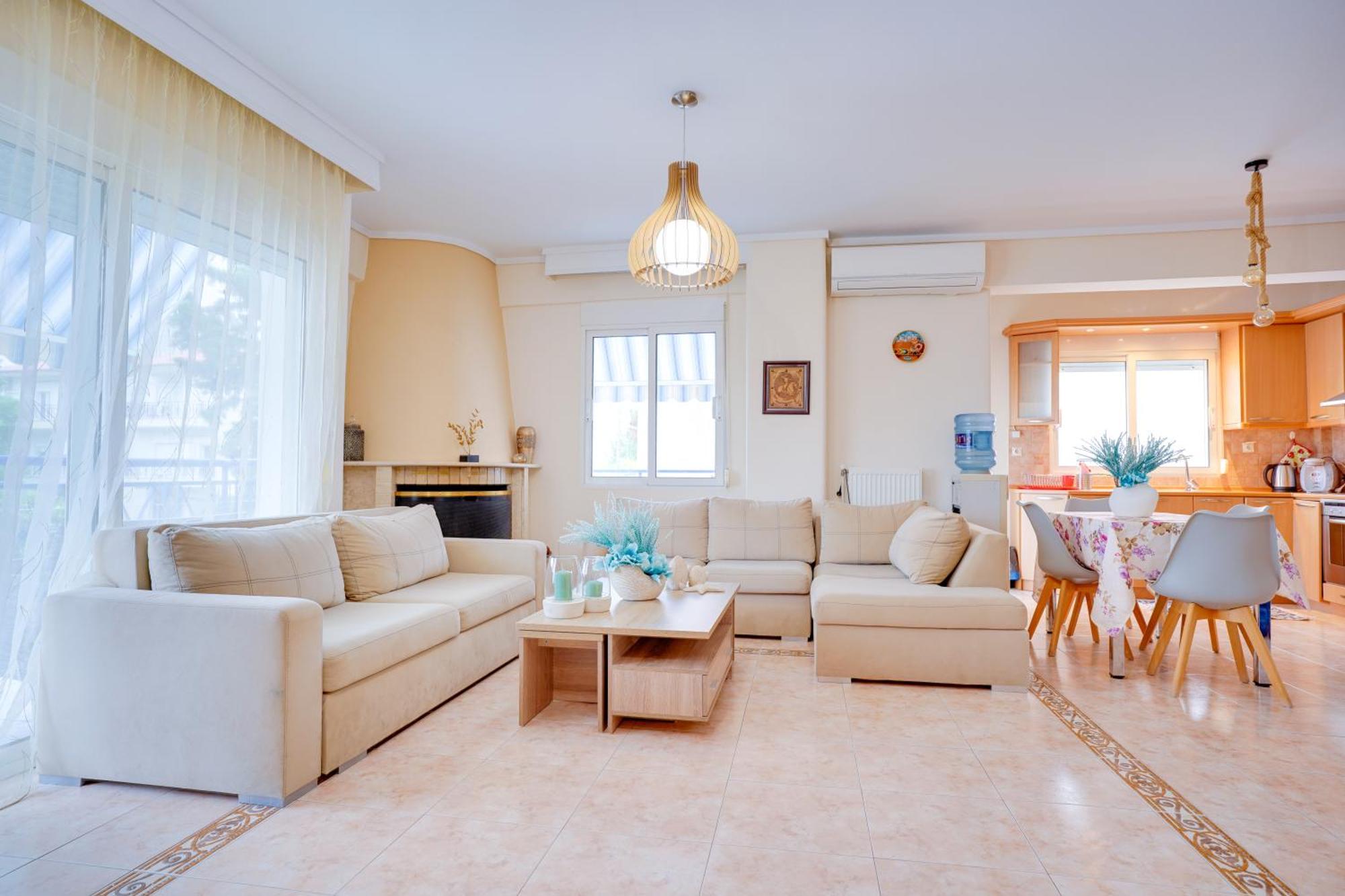 Lovely And Sunny Apartament 300M From Beach!! Переа Экстерьер фото